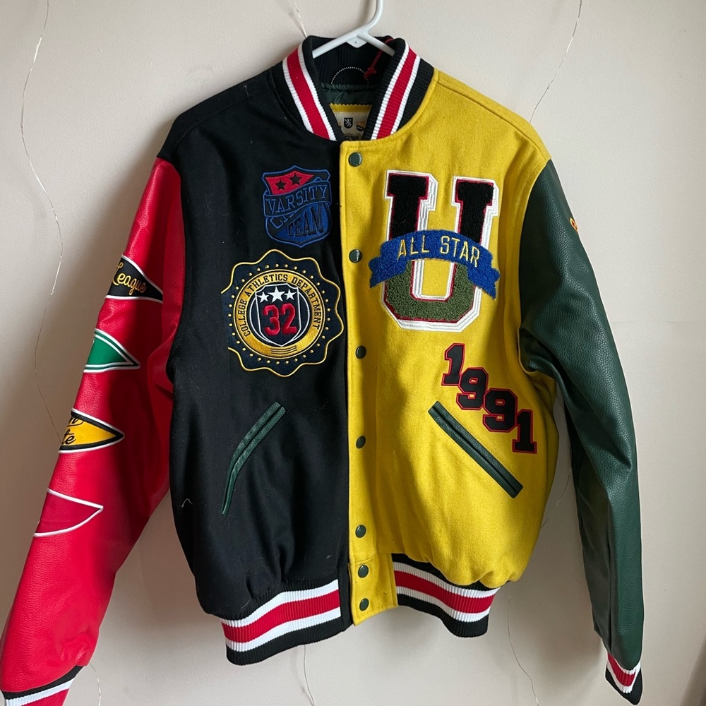 Bomber jacket